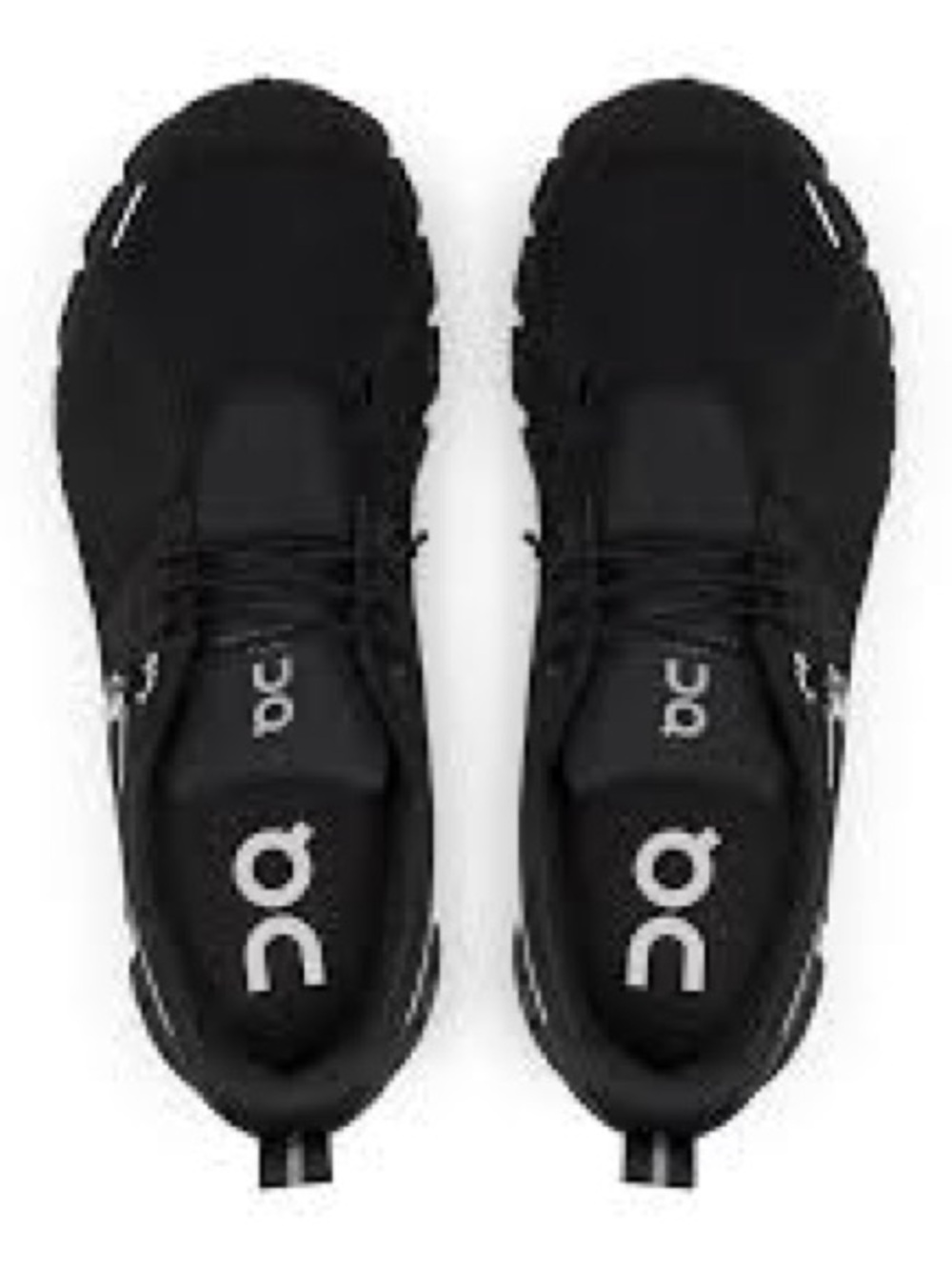 Women’s On Cloud 5 Waterproof Sneakers in Black 8.5
